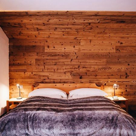 Hotel Grischuna Бівіо Екстер'єр фото