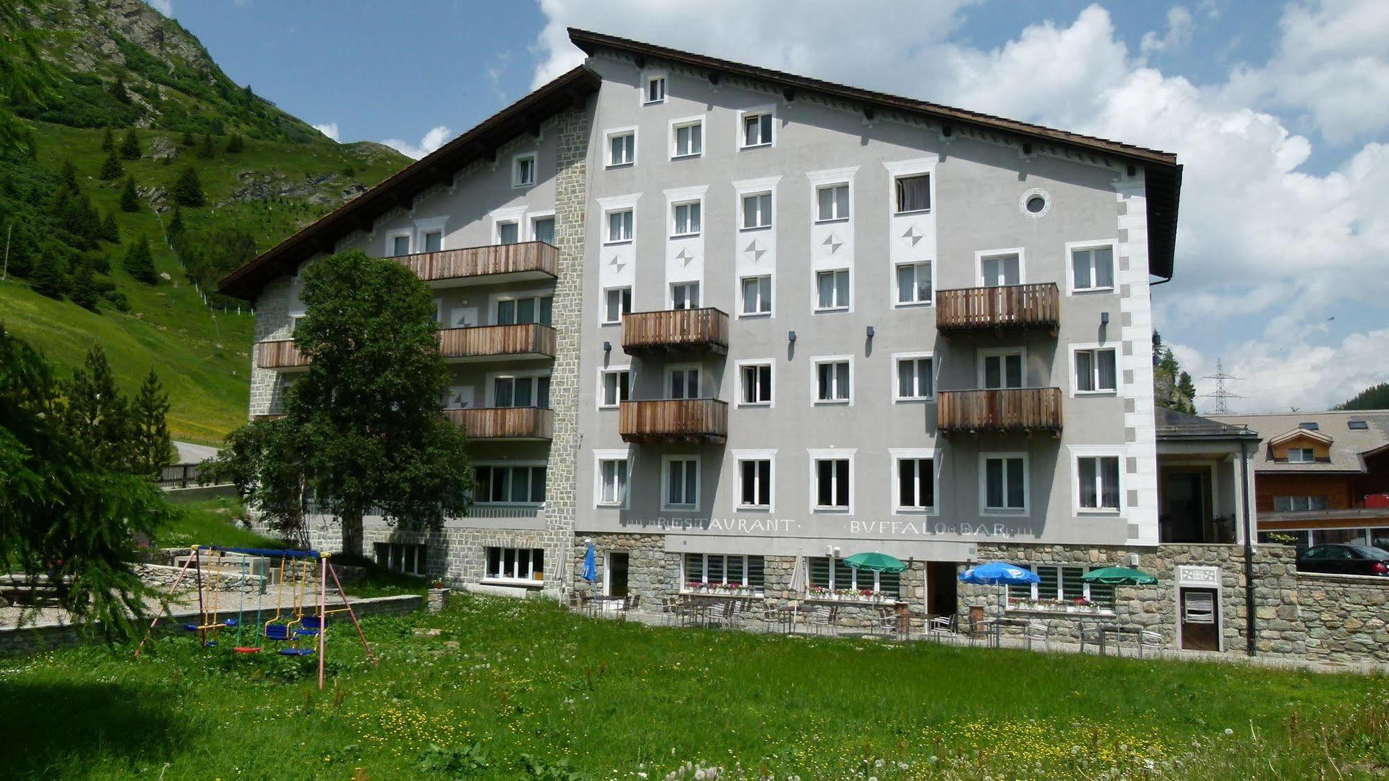 Hotel Grischuna Бівіо Екстер'єр фото